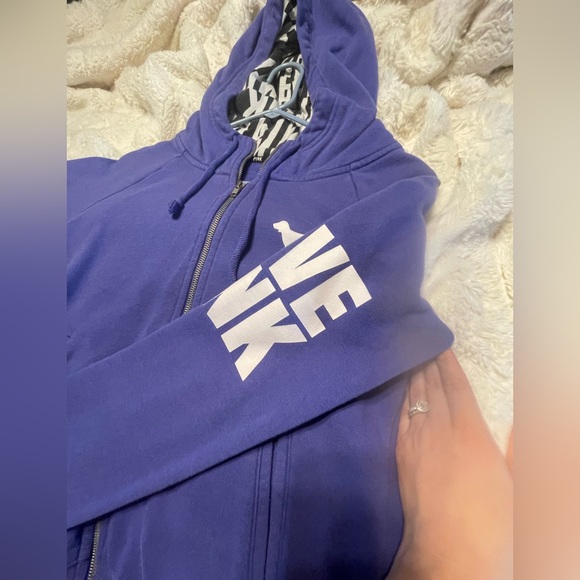 PINK Zip Up Jacket 💕 - Picture 4 of 8